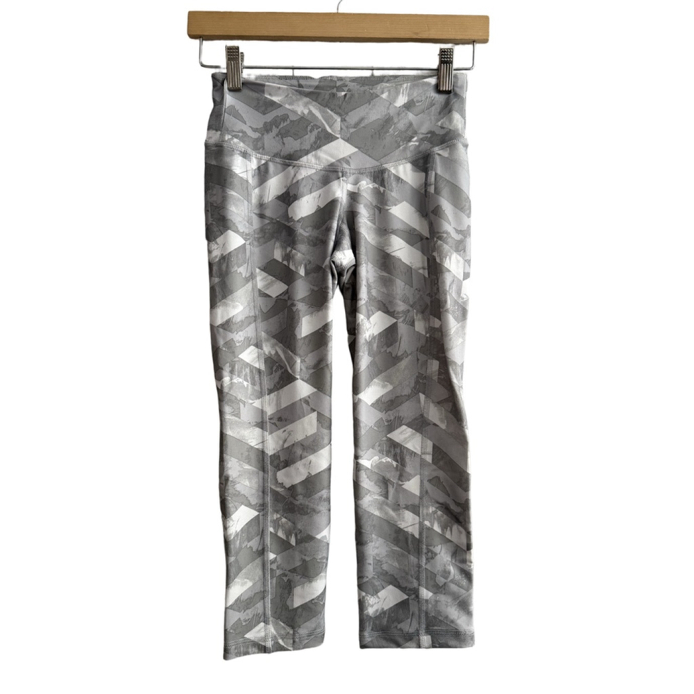 Women’s Old Navy Active Comp Grey Print Capri size XS Low Rise